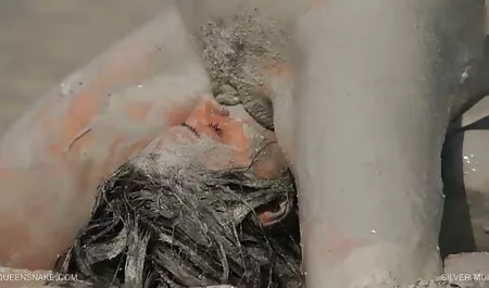 Orgazmi vruće porno bus hd plavuša puše i jebaju