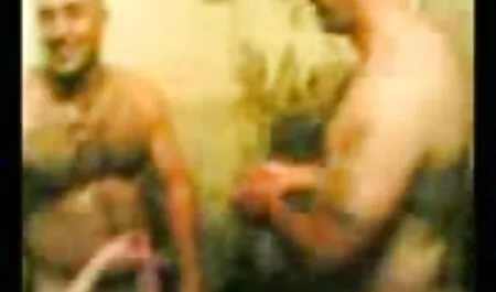 Prsata supruga jebaju se taxi 9 porno u hotelu