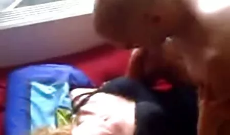 Volim porno son and mom seks spavaću sobu