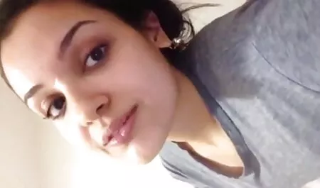 Seksi klixen porno Vanessa voli kremasti penis