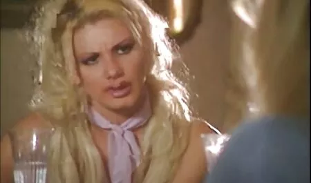 Kamion đaka porno garny za sladoled dobiva više od sladoleda s pigtailsima