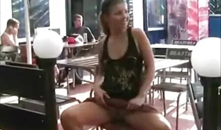 Zlatni puhati tv porno hd u treperavom svjetlu