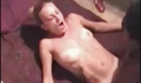 Nervozni nimfo jebe stranca film porno real