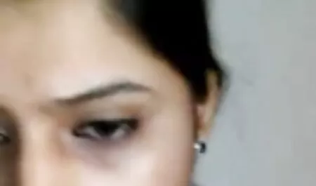 Divan filme porno iphone tata za bebu gurajući je na korak